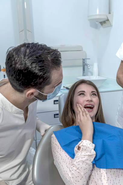 Best Emergency Tooth Extraction in Janesville, IA
